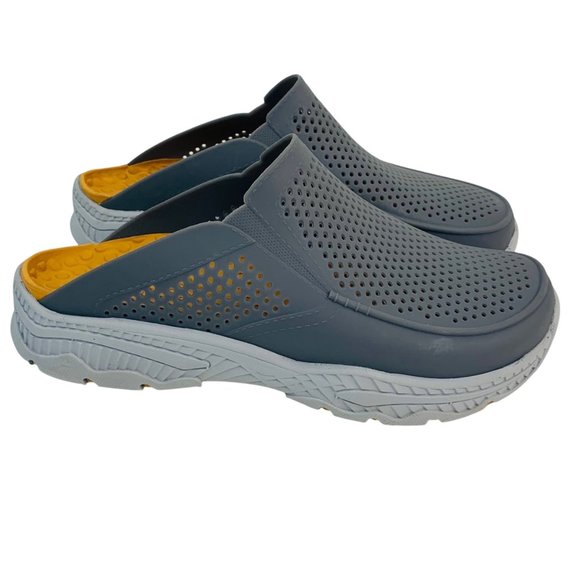 Skechers Other - Skechers Mens 7 or Womens 8.5 Cali Gear Clog Waterproof Sandals Beach Pool Gray